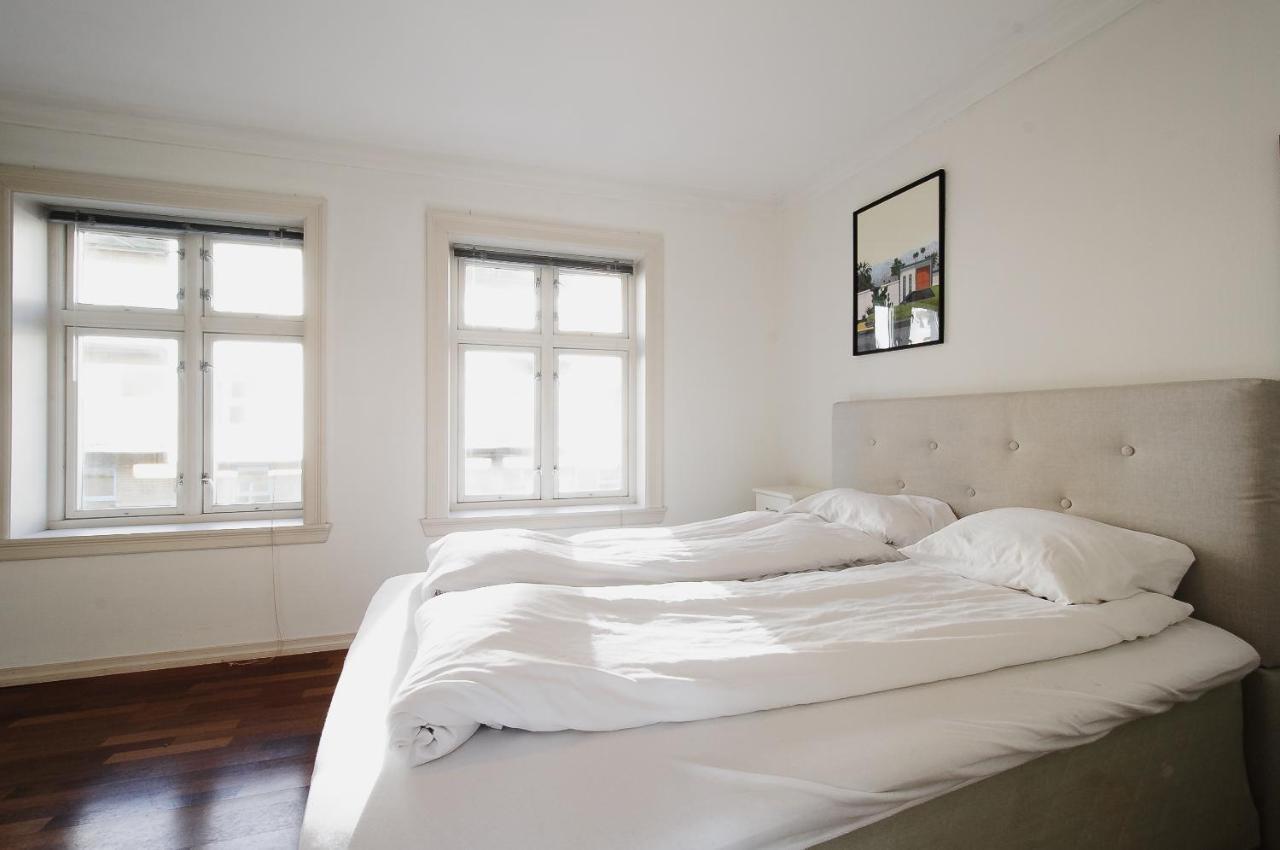 Spacious Penthouse With Grand Terrace Bergen Luaran gambar